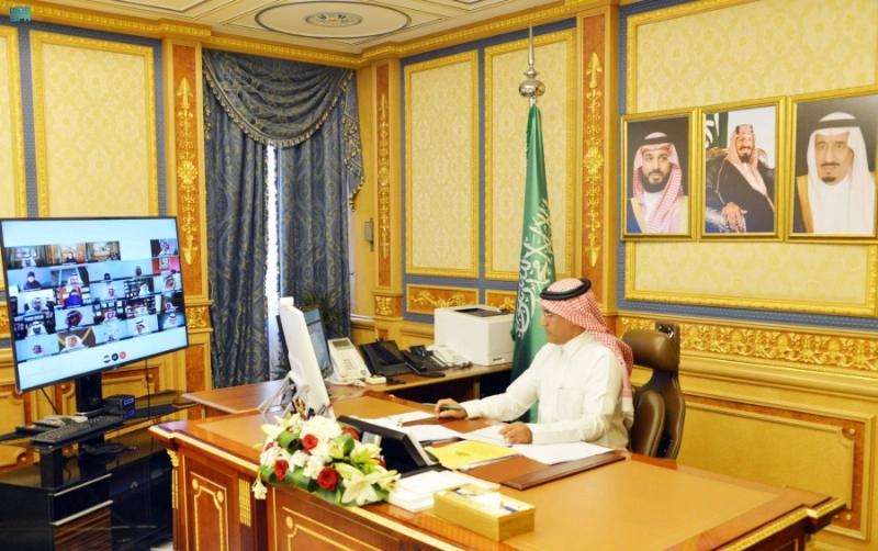 من جلسة الشورى أمس عبر الاتصال المرئي (مكة)