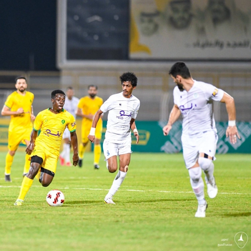 من مباراة الخليج والأخدود (مكة)