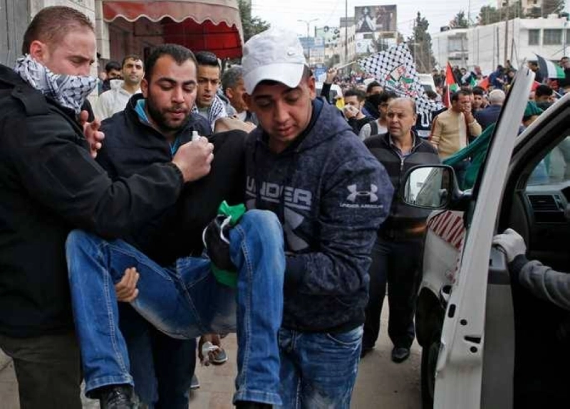 اشتباكات بين فلسطينيين وإسرائيليين في القدس (مكة)