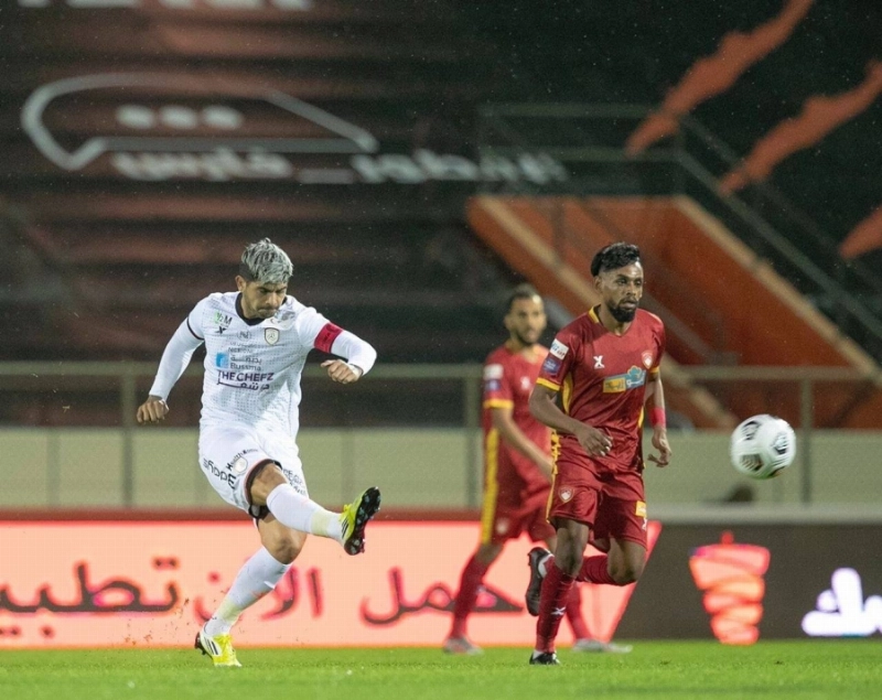 ضمك والشباب في الدوري (مكة)