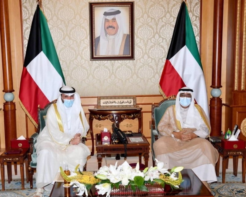 ولي العهد الكويتي يستقبل رئيس الوزراء ( مكة)