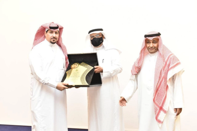أمين العاصمة المقدسة خلال رعايته حفل فرع هيئة الصحفيين السعوديين بمكة المكرمة