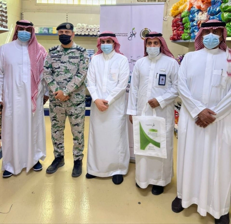 جانب من افتتاح المتجر (مكة)