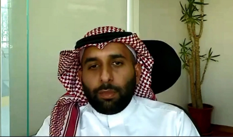 اليوسف يتحدث في الورشة (مكة)