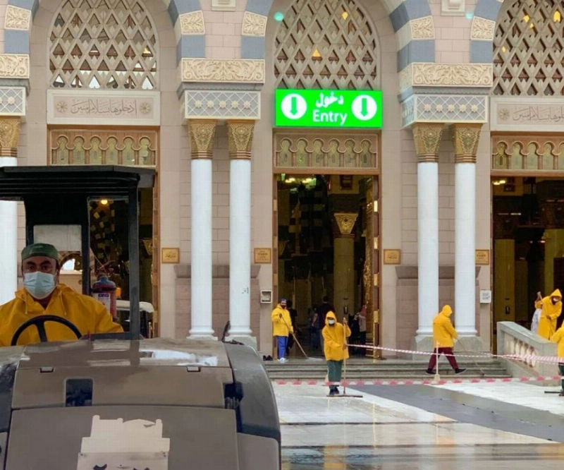 من إزالة آثار الأمطار (مكة)