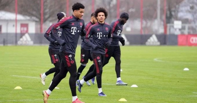 جانب من تدريبات بايرن ميونخ الأخيرة (د ب أ)