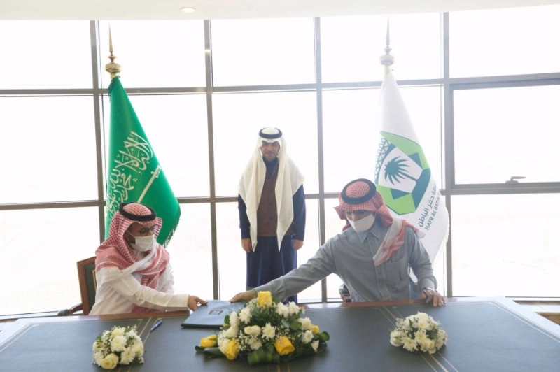 الحقيل يتفّقد مشاريع أمانة حفر الباطن ويشهد توقيع عدد من الاتفاقيات التنموية