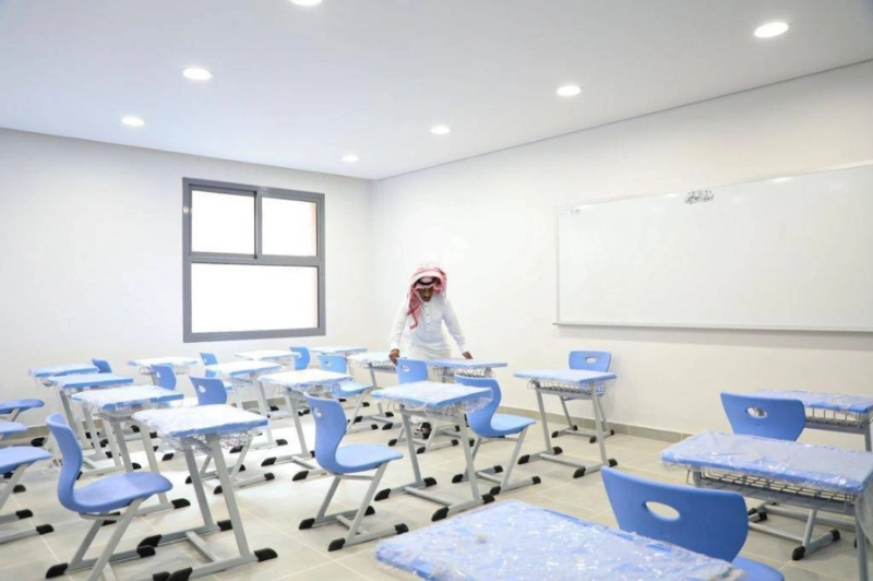 تنظيم الطاولات داخل الفصول (مكة)