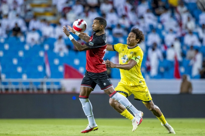 جانب من لقاء التعاون والرائد بالدور الأول (مكة)
