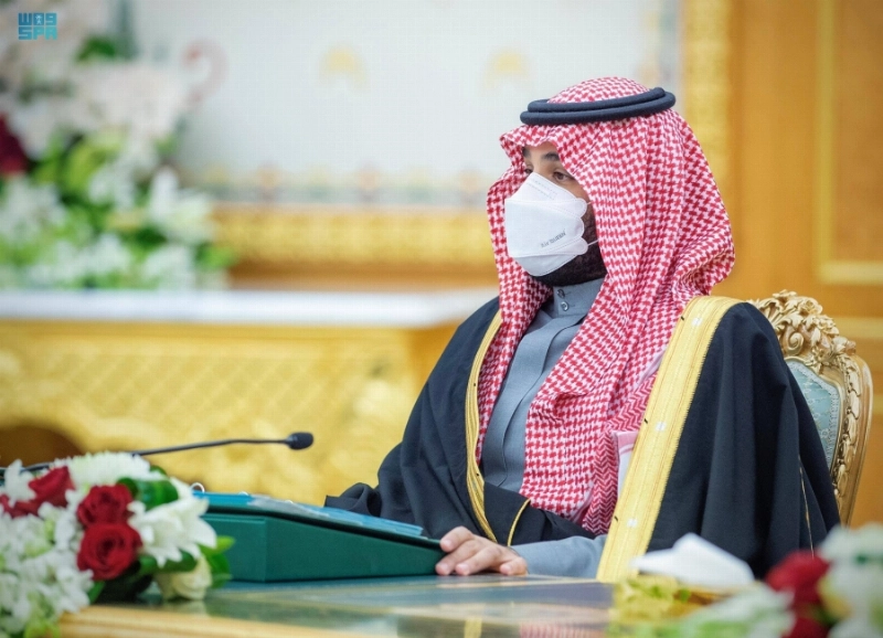 ولي العهد خلال جلسة المجلس