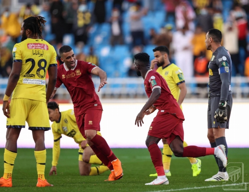 البيشي وحمدالله تكفلا بهدفي الاتحاد أمس