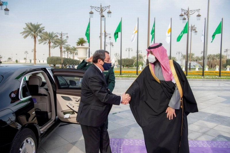الأمير محمد بن سلمان خلال استقباله نيكوس أناستاسياديس (واس)