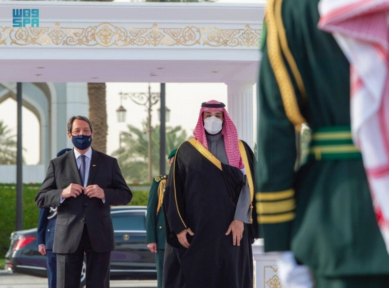 الأمير محمد بن سلمان خلال استقباله نيكوس أناستاسياديس (واس)