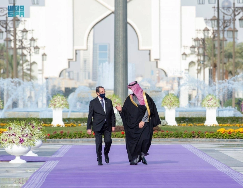 الأمير محمد بن سلمان خلال استقباله نيكوس أناستاسياديس (واس)