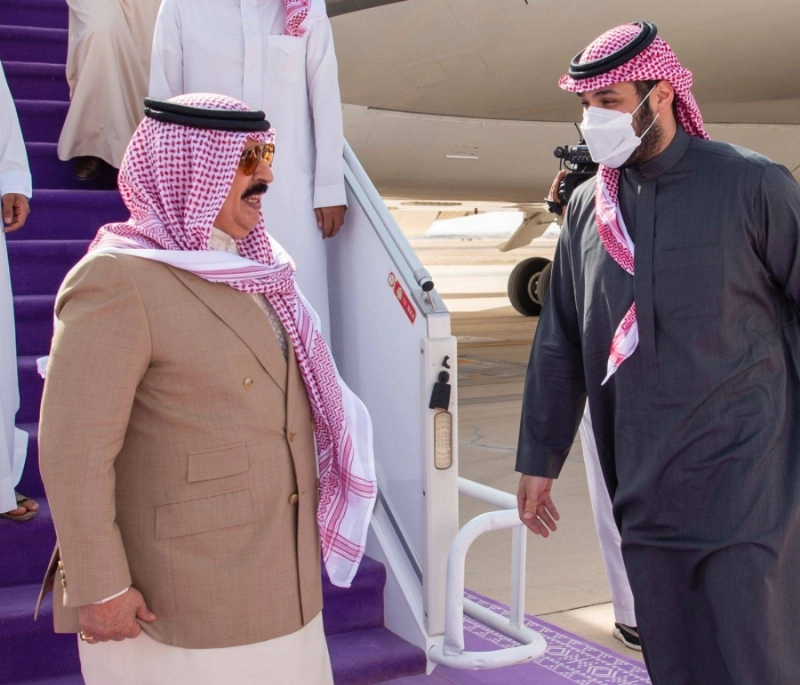 الأمير محمد بن سلمان في مقدمة مستقبلي ملك البحرين