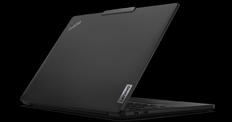 ThinkPad_X13s_Eagle_Hero