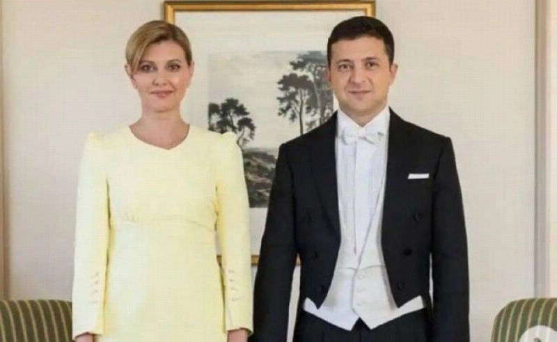 الرئيس وزوجته في مناسبة رسمية