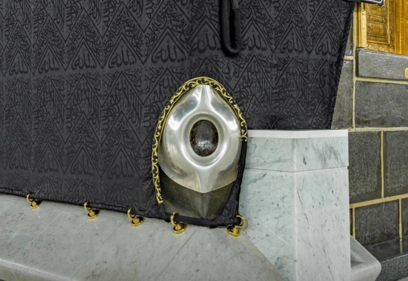 الحجر الأسود بعد أعمال الصيانة (مكة)