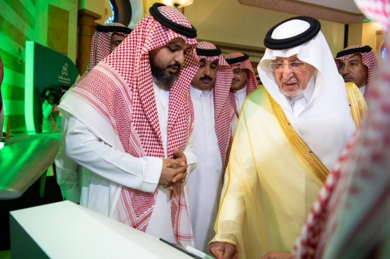 خالد الفيصل لدى تدشينه المبادرة (مكة)