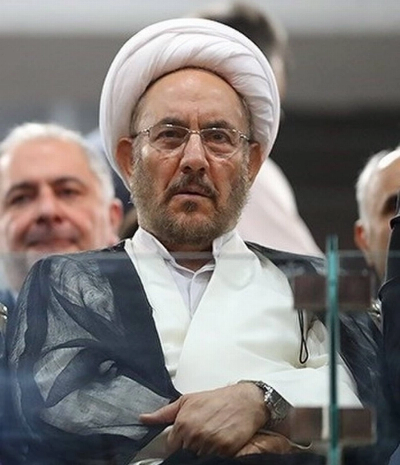 علي يونسى