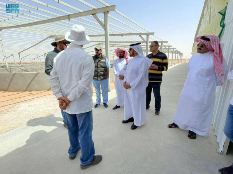 الرجيعي خلال تجوله داخل المشروع (مكة)