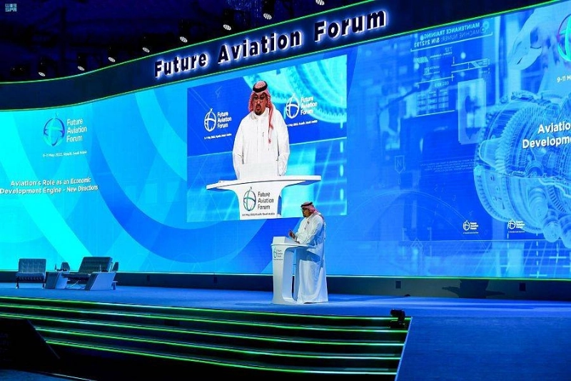 وزير الاقتصاد خلال حديثه بالمؤتمر