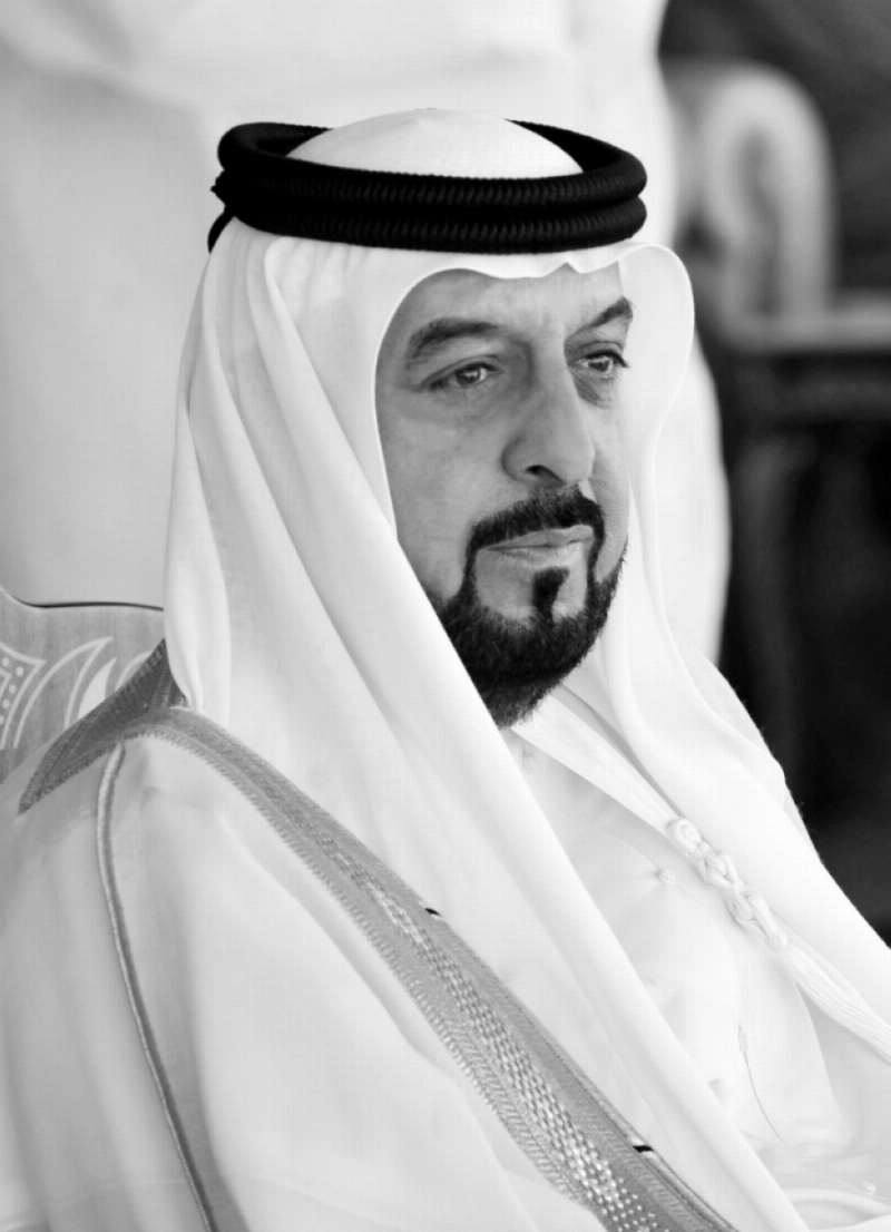 خليفة بن زايد