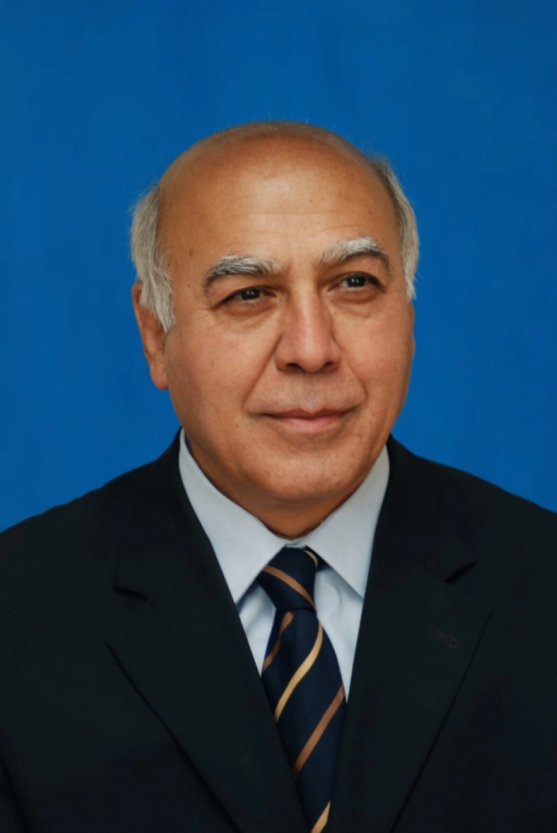 عباس داوري