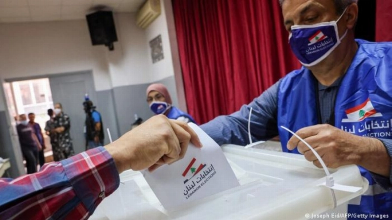 جانب من انتخابات البرلمان اللبناني (مكة)
