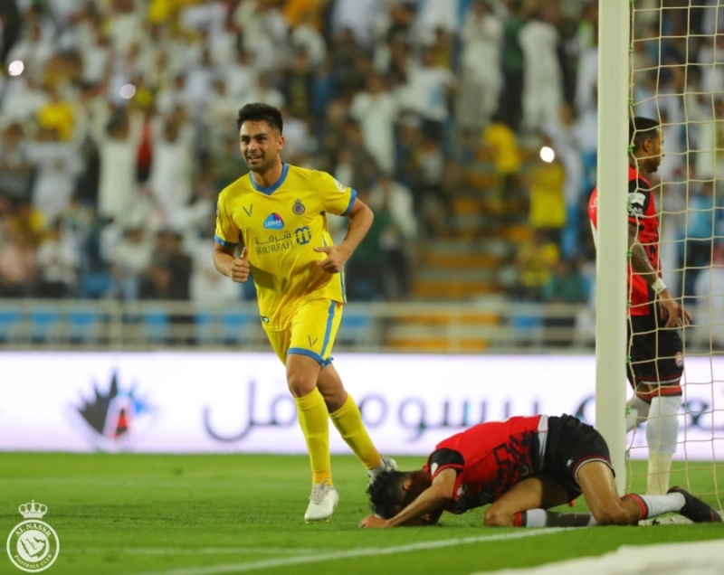 أحد أهداف النصر في الرائد أمس الأول