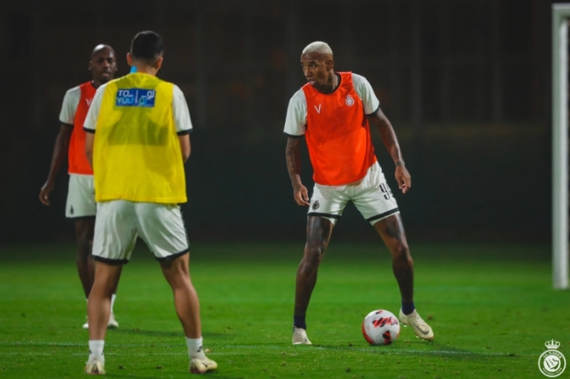 تاليسكا خلال تدريبات النصر