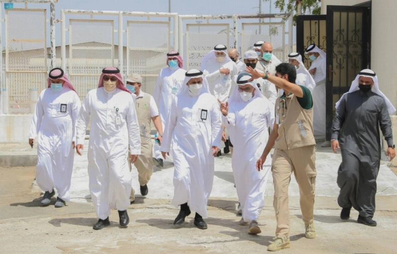 فهد الجلاجل خلال جولته التفقدية أمس (مكة)