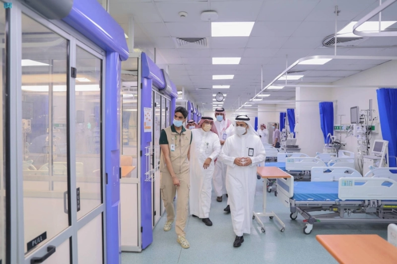 فهد الجلاجل خلال جولته التفقدية أمس (مكة)