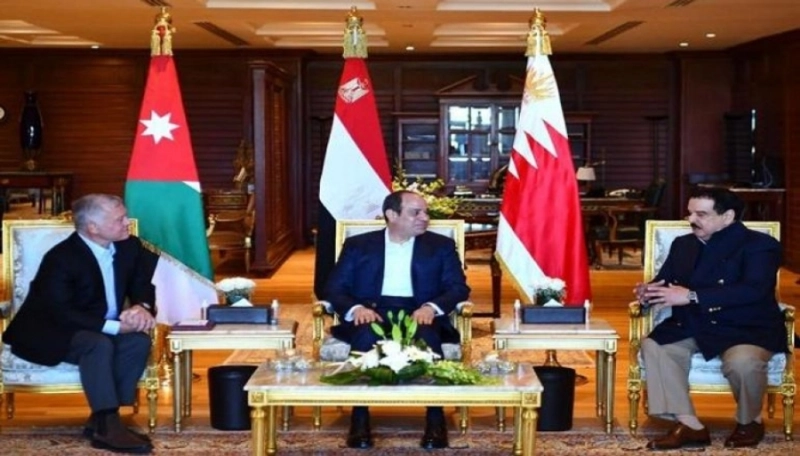 الرئيس المصري يتوسط عاهلي البحرين والأردن (مكة)