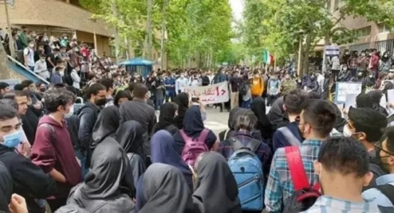 جانب من المظاهرات في طهران