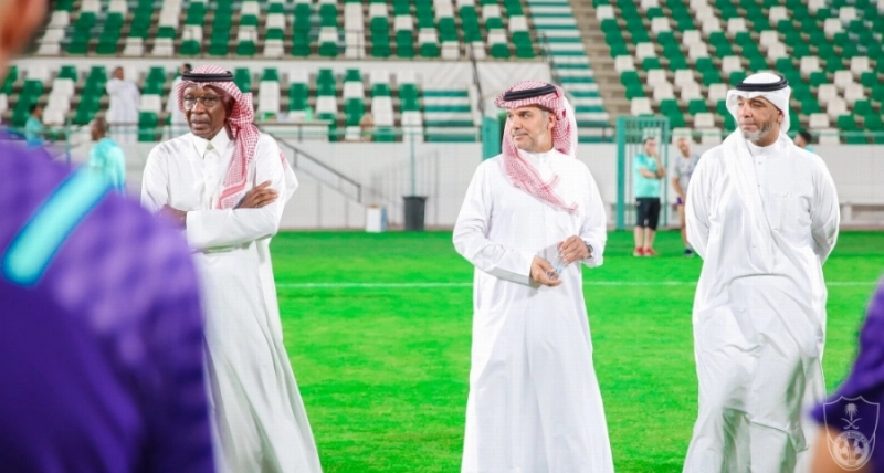 حضور شرفي لدعم وتحفيز لاعبي الأهلي