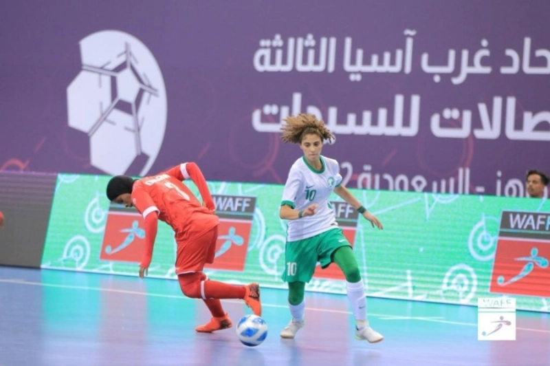 من مباراة السعودية وعمان