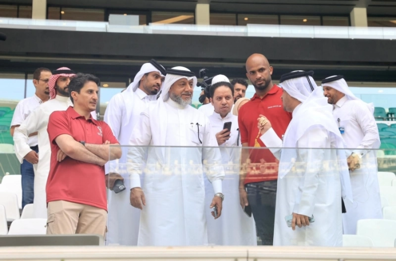 نواف التمياط وعلي الحبسي مشاركين في جولة باستاد المدينة التعليمية