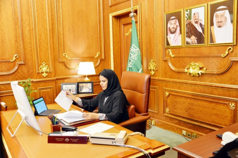 من جلسة الشورى أمس عبر الاتصال المرئي (مكة)
