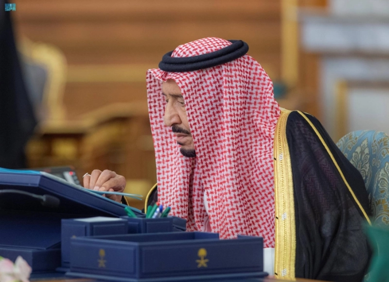 الملك سلمان مترئسا جلسة مجلس الوزراء
