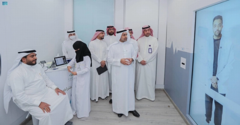 الجلاجل خلال جولته داخل الأقسام (مكة)