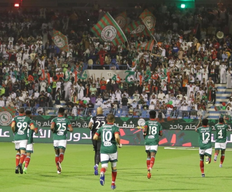 فريق الاتفاق يحيي جماهيره