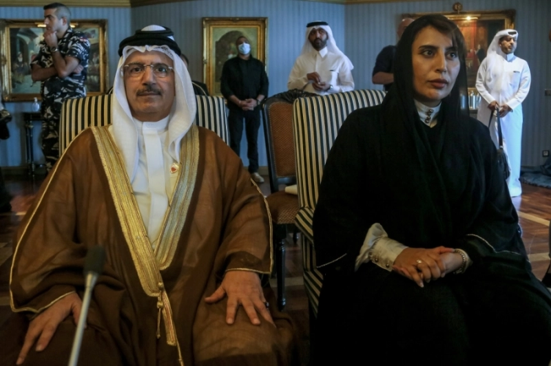 مندوبا الإمارات والبحرين في الاجتماع
