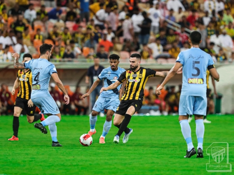 من مباراة الاتحاد والباطن في الجولة الأخيرة