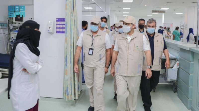 الجلاجل يتجول داخل الأقسام (مكة)