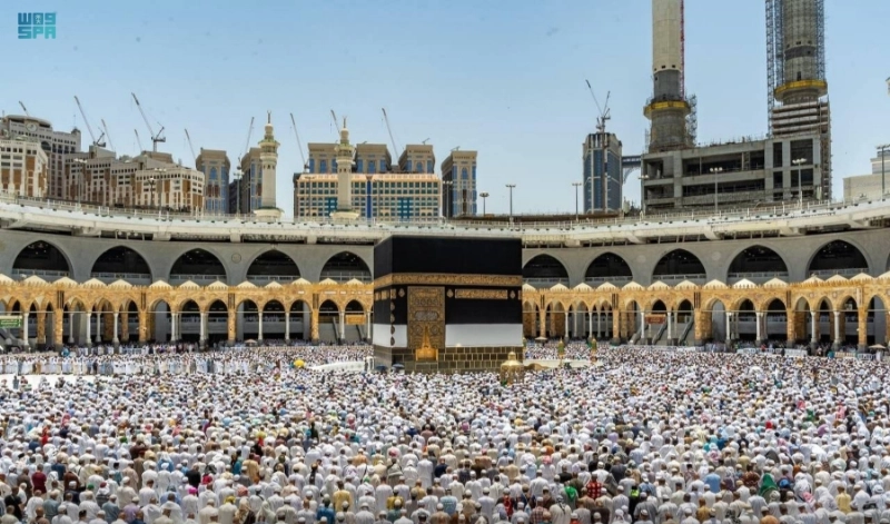 جموع المصلين بالمسجد الحرام (مكة)