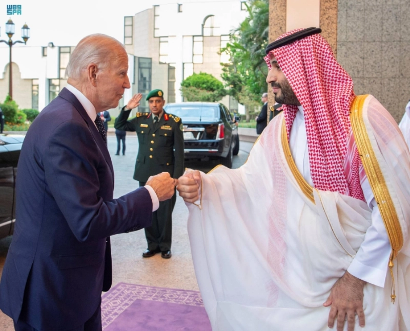 ولي العهد مستقبلا الرئيس الأمريكي في قصر السلام