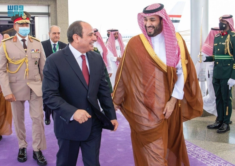 الأمير محمد بن سلمان مستقبلا عبدالفتاح السيسي
