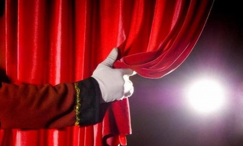 هل تشرق شمس المسرح من جديد؟
