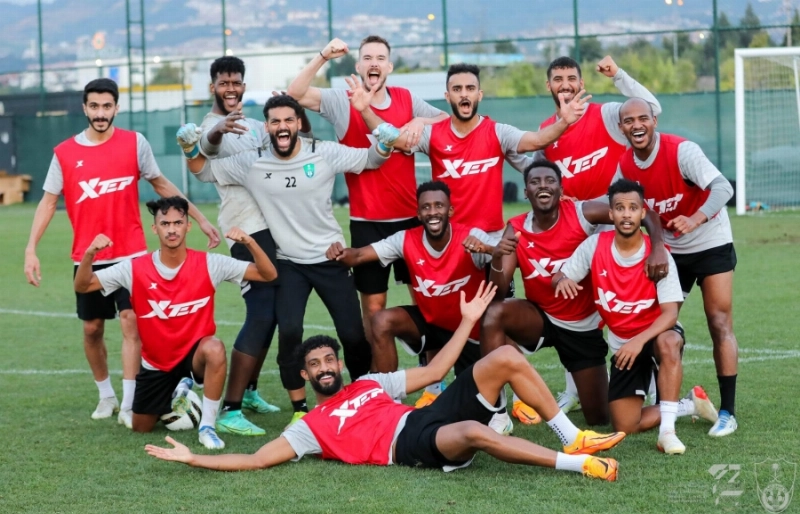 لاعبو الأهلي خلال معسكرهم في تركيا